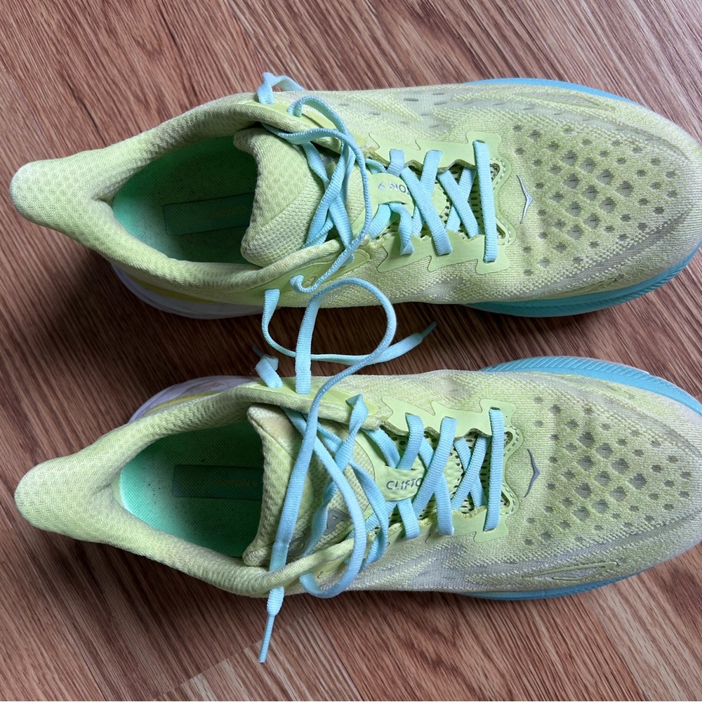 Women's  HOKA CLIFTON Athletic Shoes - size 10.5